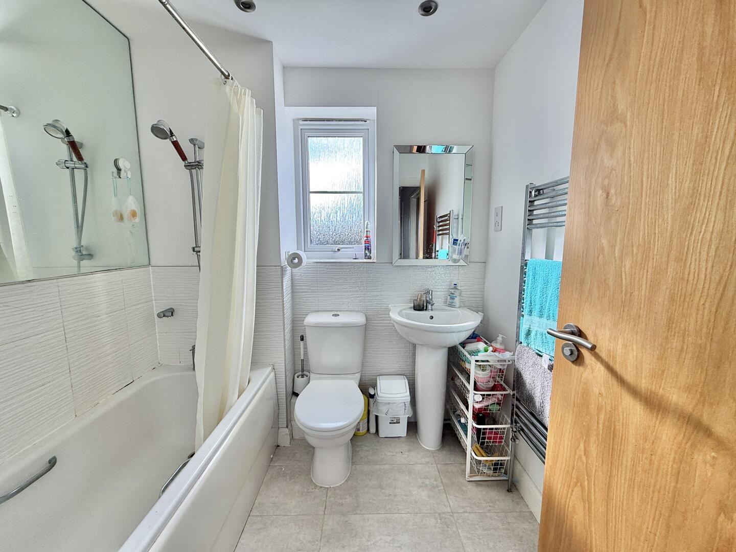 Chyvelah Close, Threemilestone, Truro